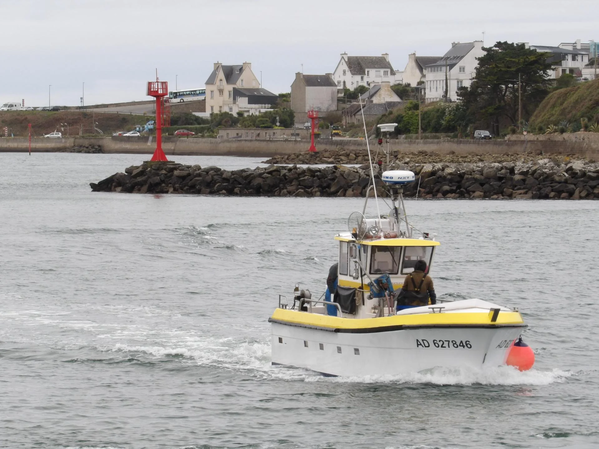 260327 plujadur criee